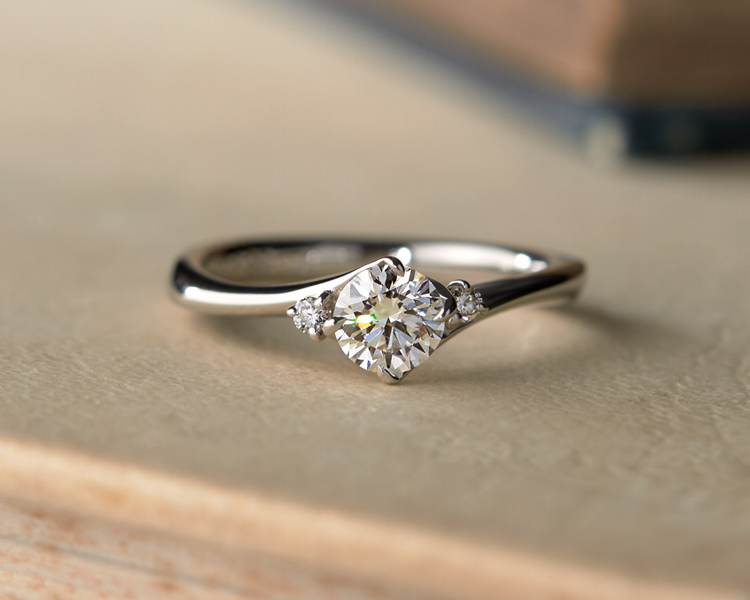 シンプルな婚約指輪 Brilliance